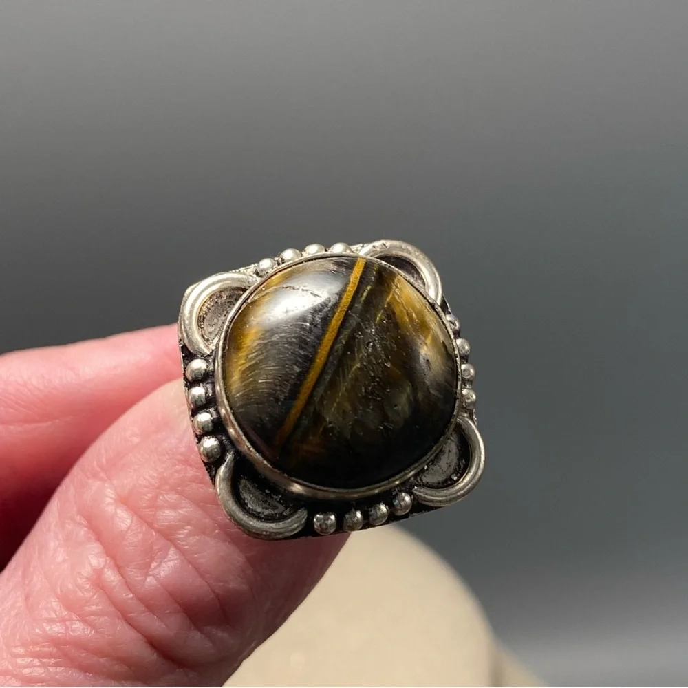 Silver Tigers Eye vintage style ring 7